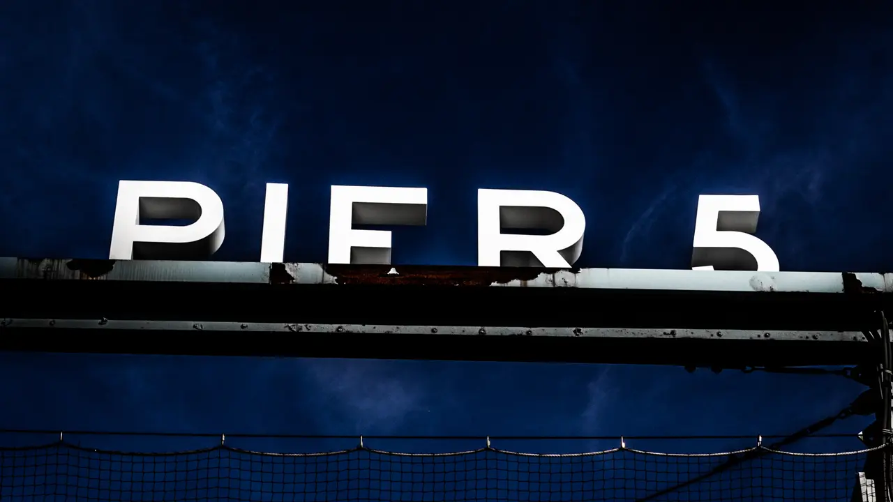 A sign indicating Pier 5 of Brooklyn Bridge Park.